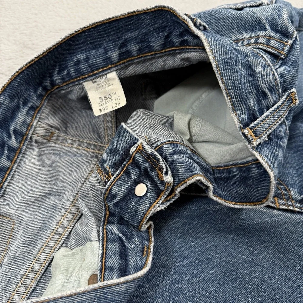 Vintage Levis 550 Jeans Mens 36x36 Blue Relaxed Fit Made in USA Y2K 90s